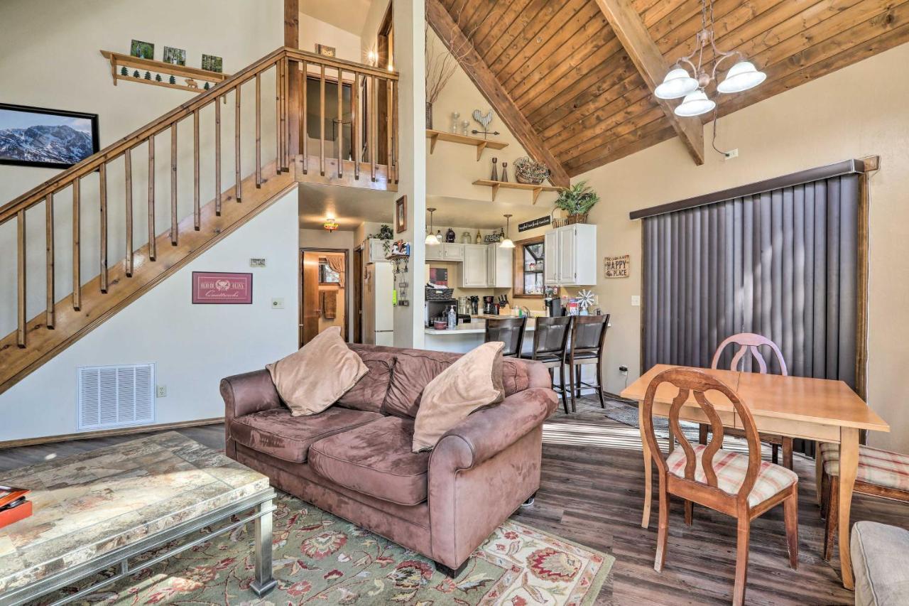Munds Park Cabin With Fire Pit And Wraparound Porch! 외부 사진
